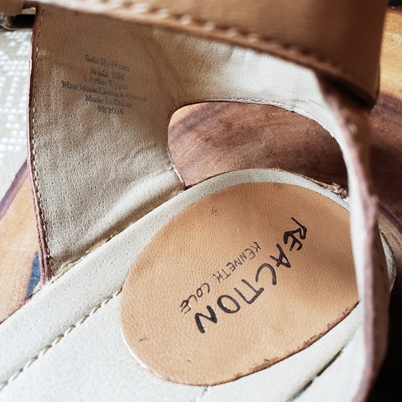 KENNETH COLE | LEATHER WEDGE PEEP-TOE SANDAL, 10 - Picture 11 of 12